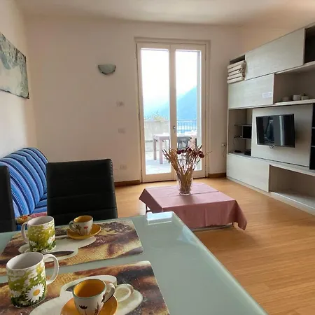 The Sky - Modern With Terrace View