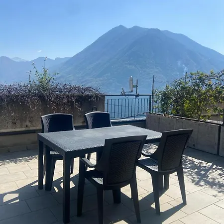 The Sky - Modern With Terrace View Apartment Argegno