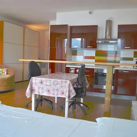 Apartment The Sky - Modern With Terrace View *